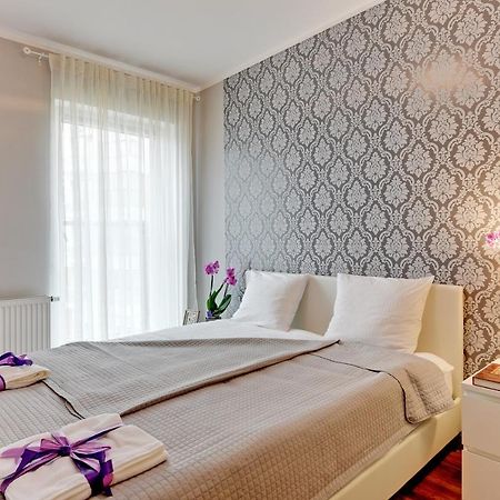 Granary Island Apartments Гданськ Екстер'єр фото