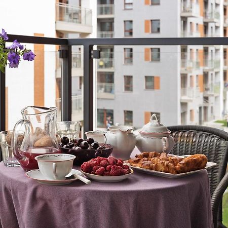 Granary Island Apartments Гданськ Екстер'єр фото