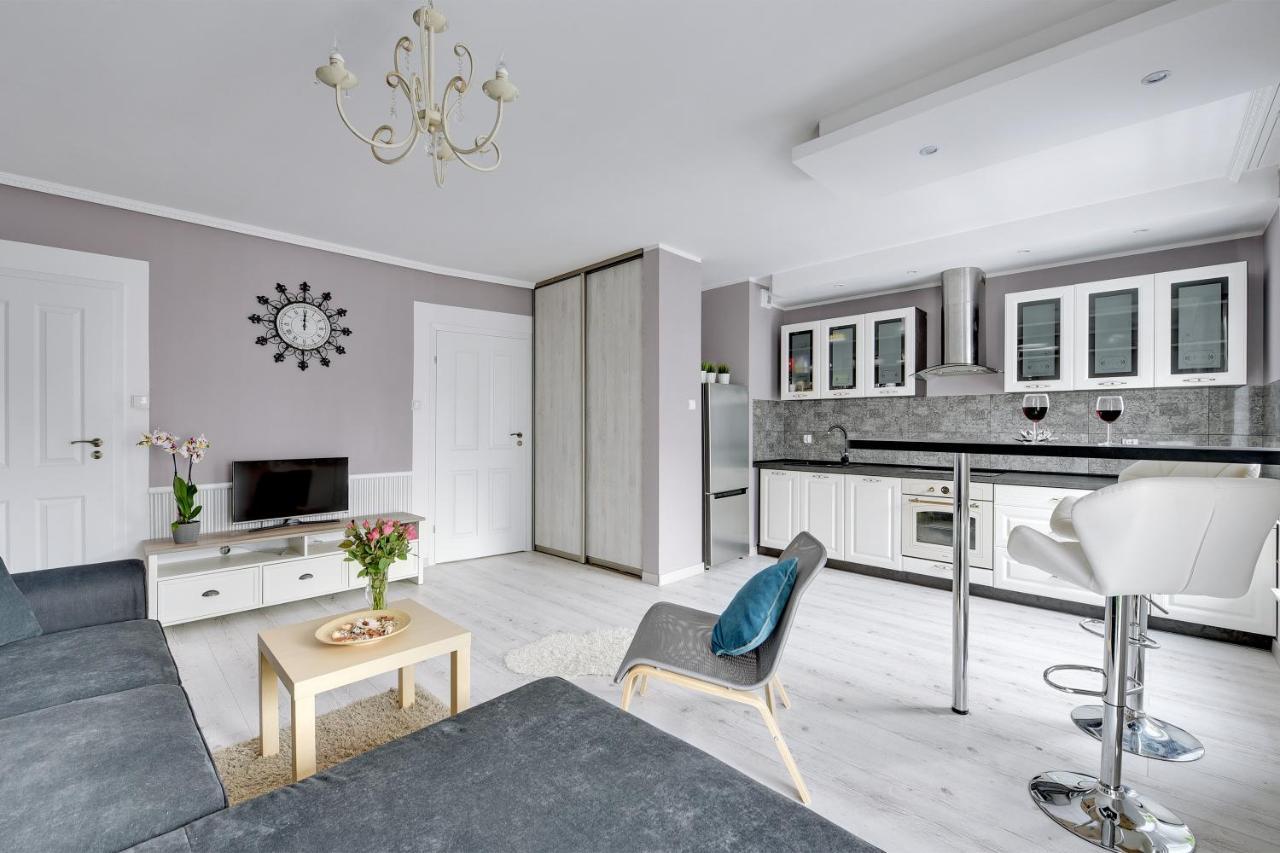 Granary Island Apartments Гданськ Екстер'єр фото